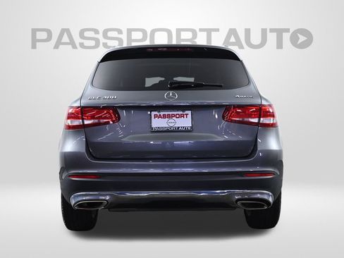 Used 2018 Mercedes-Benz GLC 300 4MATIC image 8