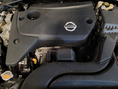 Used 2015 Nissan Altima 2.5 SV image 30