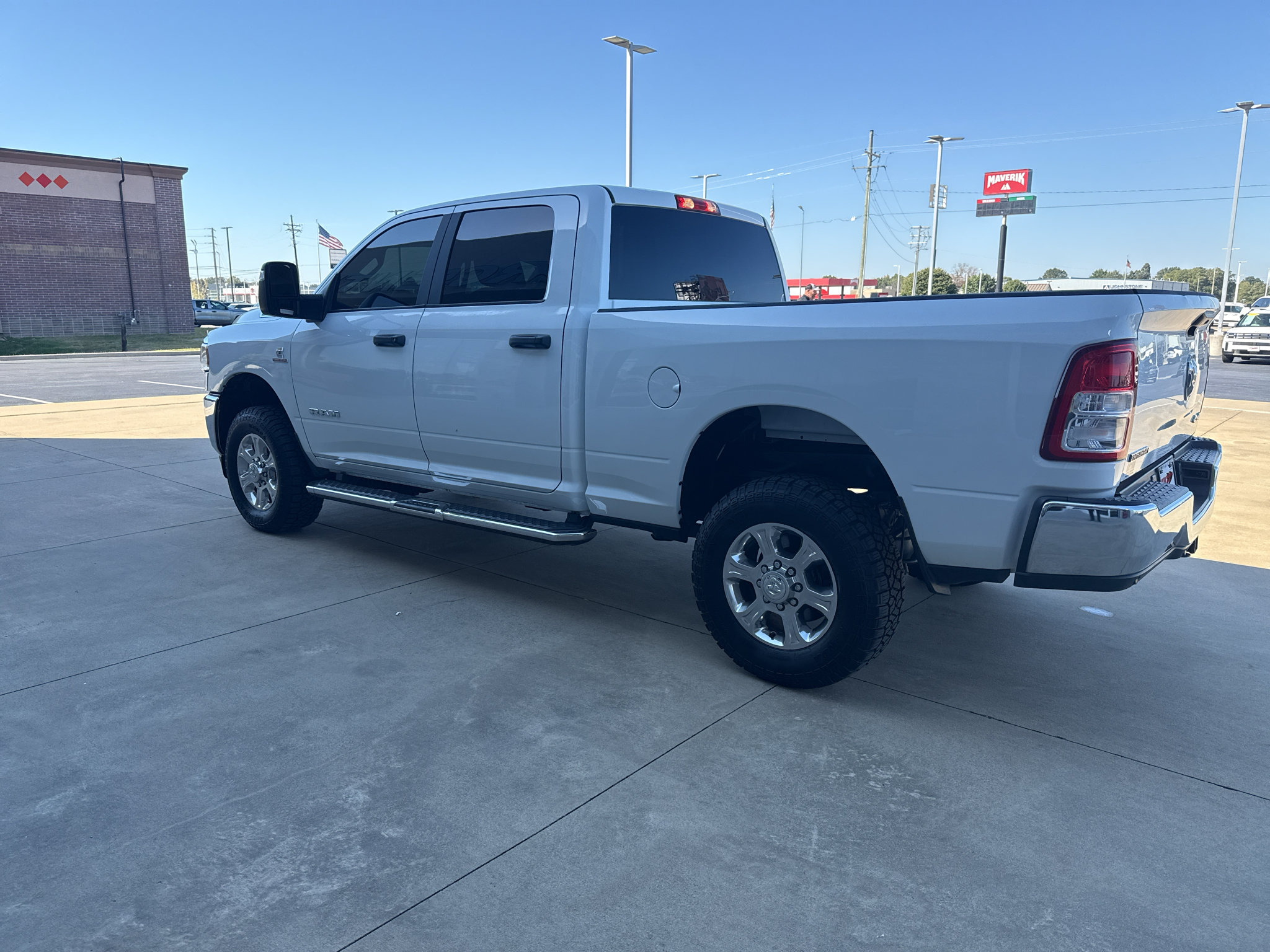 Used 2024 RAM 2500 Big Horn w/ Off Road Package AWD/4WD image 5
