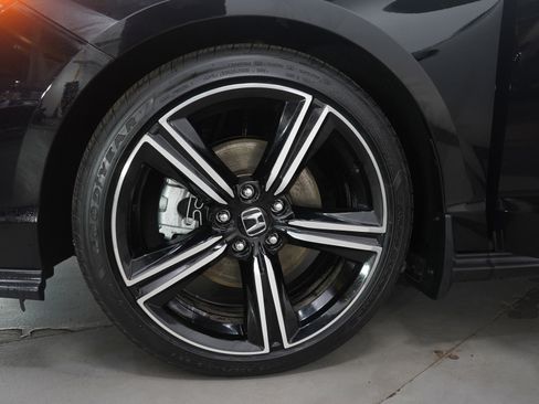Used 2024 Honda Accord Sport image 29