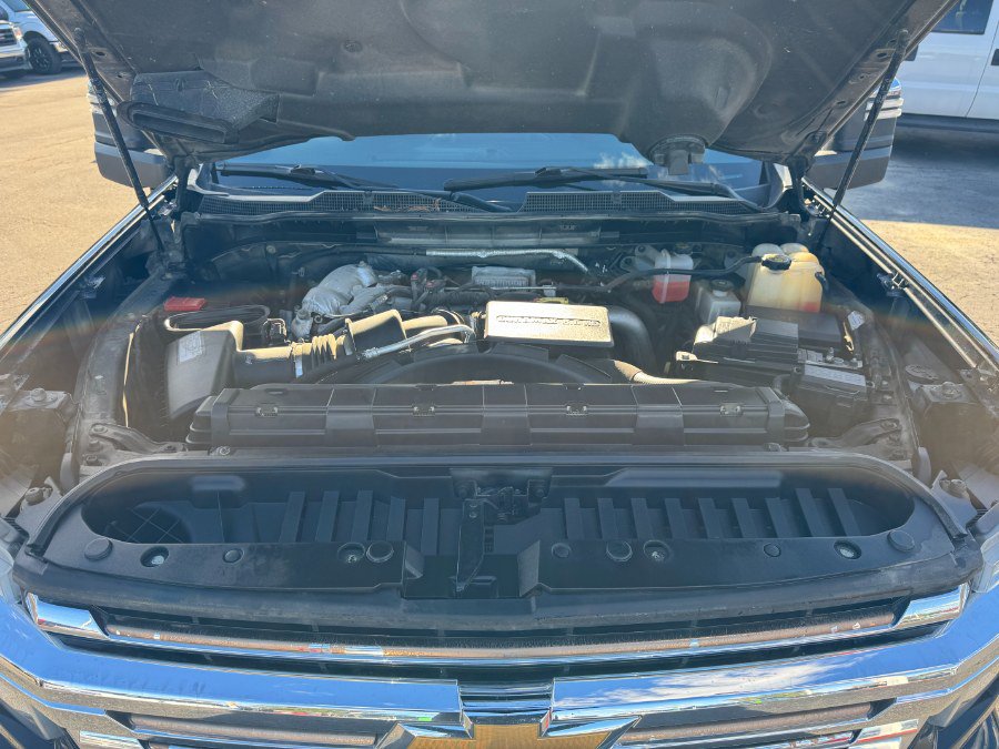 Used 2021 Chevrolet Silverado 3500 High Country w/ Safety Package II AWD/4WD image 23