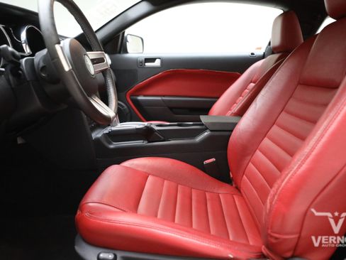 Used 2009 Ford Mustang GT RWD image 35