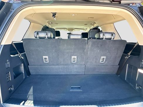 Used 2024 Ford Expedition XLT image 26