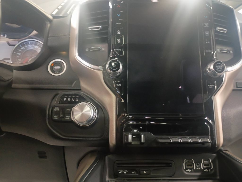 Used 2019 RAM 1500 Laramie AWD/4WD image 21