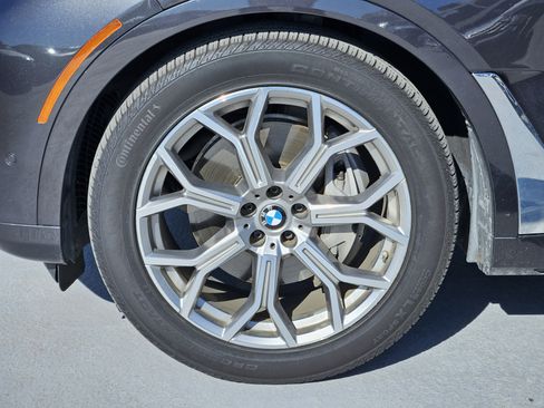 Used 2019 BMW X7 xDrive40i w/ Premium Package image 13