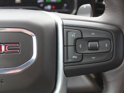 Used 2023 GMC Sierra 1500 SLT image 25