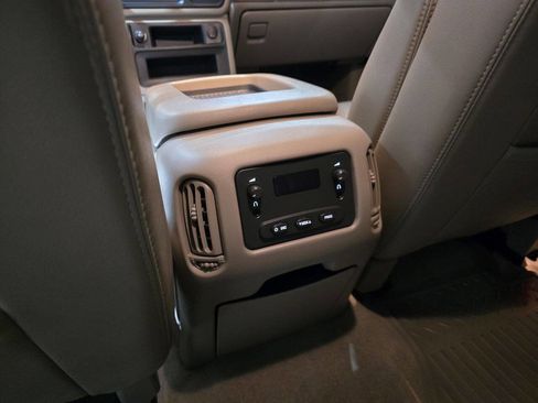 Used 2005 Chevrolet Silverado 1500 4x4 Crew Cab w/ Safe And Sound Package image 61