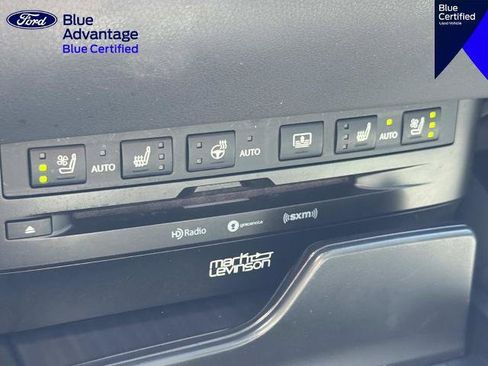 Used 2021 Lexus ES 300h w/ Luxury Package FWD image 30