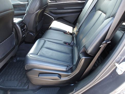 Used 2021 Jeep Grand Cherokee L Limited image 14