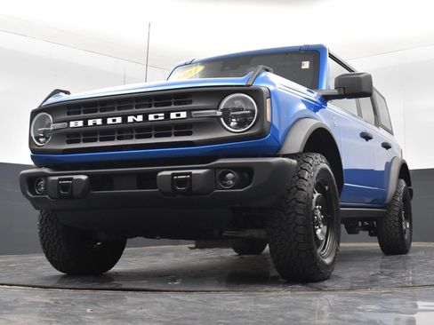 Used 2023 Ford Bronco Black Diamond AWD/4WD image 25