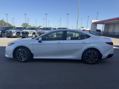 New 2026 Toyota Camry XLE FWD image 21