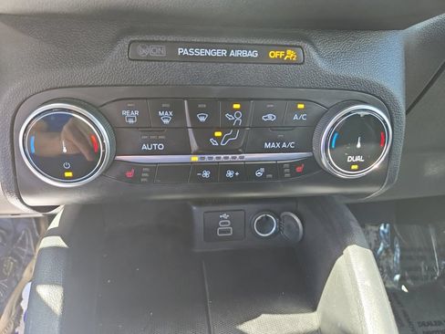 Used 2024 Ford Escape ST-Line AWD/4WD image 25