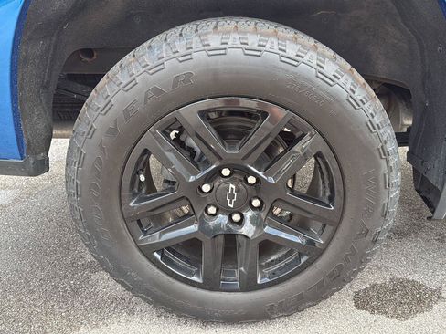 Used 2024 Chevrolet Silverado 1500 RST AWD/4WD image 13