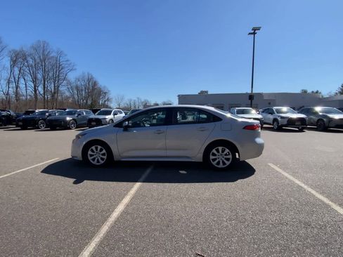 Used 2024 Toyota Corolla LE image 11