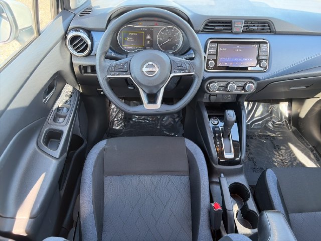 Used 2025 Nissan Versa SV FWD image 15