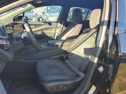 Used 2026 Chevrolet Blazer EV RS FWD image 18