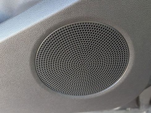 Used 2017 Ford Escape SE image 23