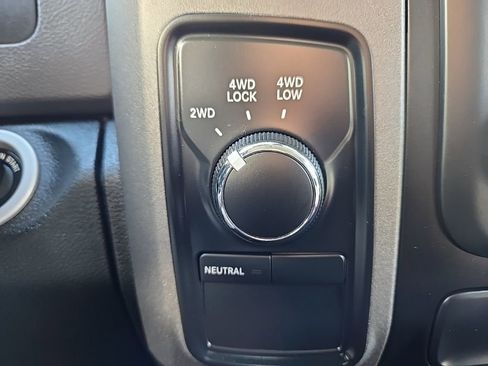 Used 2014 RAM 1500 Express image 26