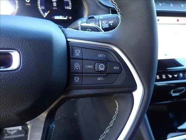New 2026 Jeep Grand Cherokee Limited AWD/4WD image 17
