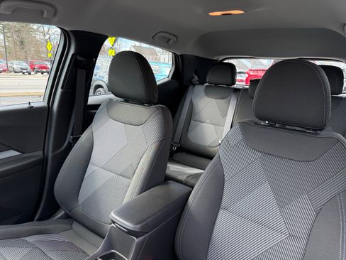 New 2027 Chevrolet Bolt LT FWD image 31