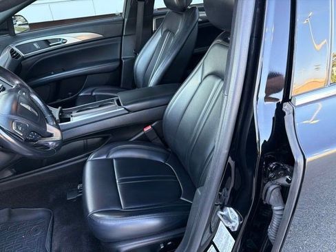 Used 2018 Lincoln MKZ Premiere FWD image 13