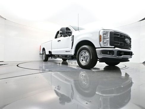 New 2026 Ford F350 XL w/ XL Chrome Package RWD image 26