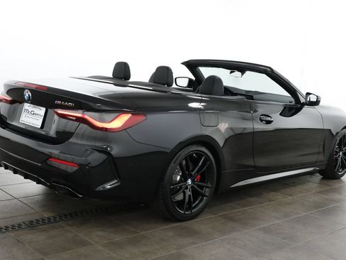Used 2022 BMW M440i Convertible RWD image 7