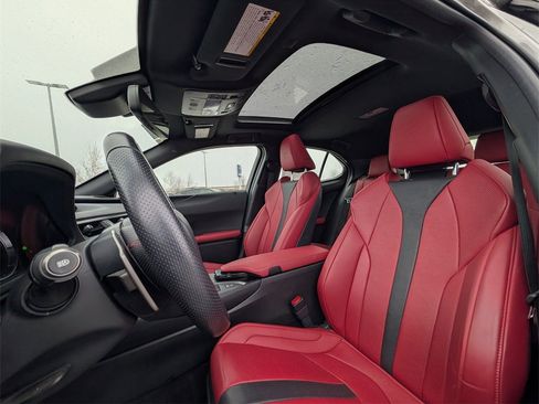 Used 2022 Lexus UX 250h F Sport image 11