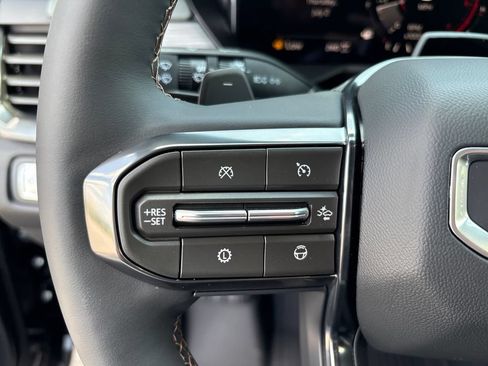 New 2026 GMC Acadia AT4 w/ Super Cruise Package AWD/4WD image 18