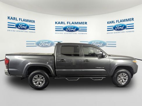 Used 2019 Toyota Tacoma SR5 RWD image 2