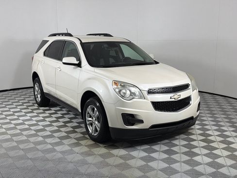 Used 2015 Chevrolet Equinox LT w/ Driver Convenience Package FWD image 3