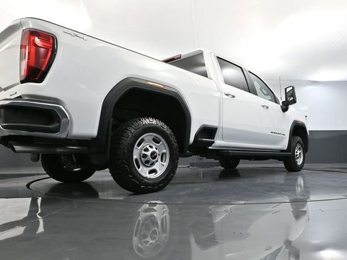 Used 2025 GMC Sierra 2500 SLE image 50