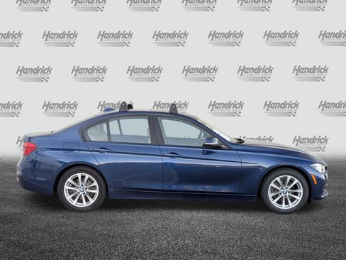 Used 2018 BMW 320i Sedan image 11