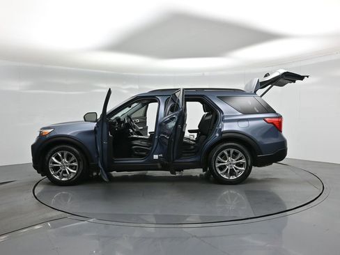 Used 2021 Ford Explorer XLT w/ Equipment Group 202A image 37