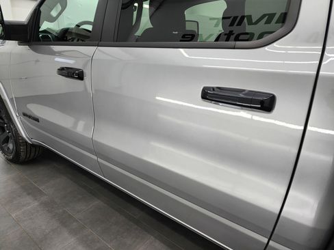 Used 2025 RAM 1500 Big Horn AWD/4WD image 32