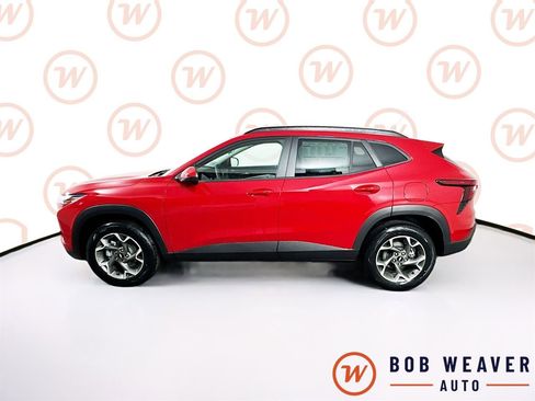 New 2026 Chevrolet Trax LT w/ Driver Confidence Package FWD image 4