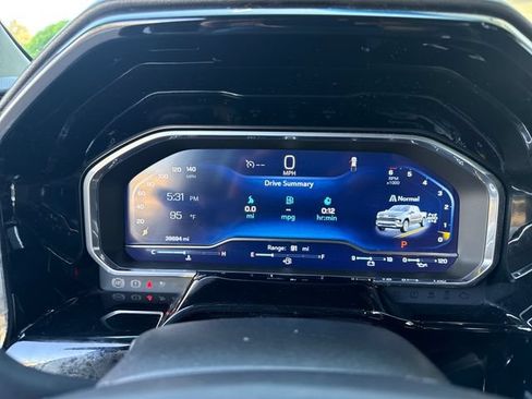 Certified 2023 Chevrolet Silverado 1500 RST w/ Redline Edition AWD/4WD image 16