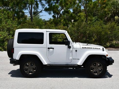 Used 2018 Jeep Wrangler Sport AWD/4WD image 7