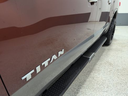 Used 2017 Nissan Titan Platinum Reserve image 10