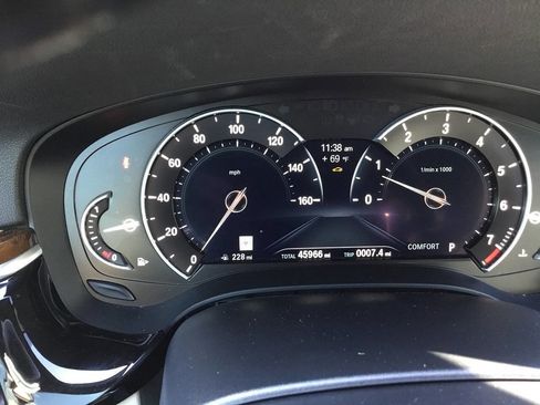 Used 2019 BMW 540i image 35