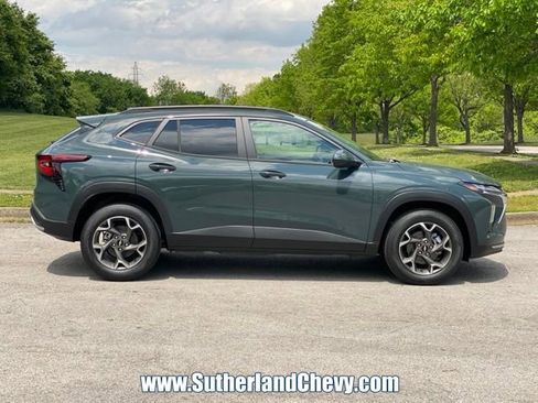New 2026 Chevrolet Trax LT FWD image 8