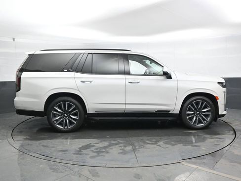 Used 2023 Cadillac Escalade Sport Platinum image 5