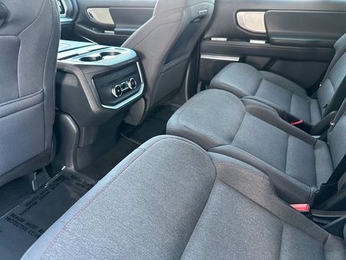 Certified 2025 Ford Expedition Active AWD/4WD image 11