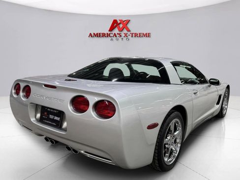 Used 2001 Chevrolet Corvette Coupe w/ Preferred Equipment Group1 RWD image 7