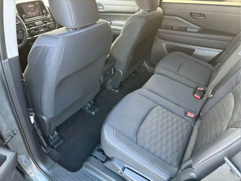 Certified 2023 Nissan Pathfinder S FWD image 29