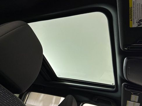 Certified 2026 Subaru Forester Premium image 28