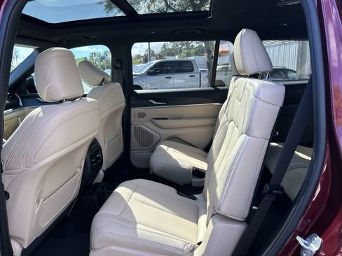 New 2026 Jeep Grand Cherokee L Limited image 35