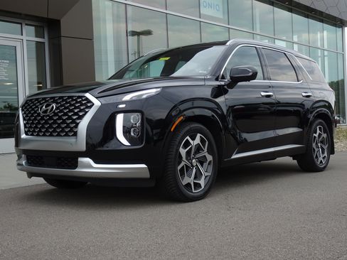 Used 2022 Hyundai Palisade Calligraphy FWD image 1
