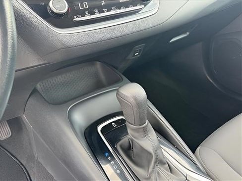 Used 2024 Toyota Corolla LE FWD image 28