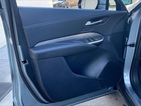 Used 2025 Cadillac XT4 Premium Luxury image 21